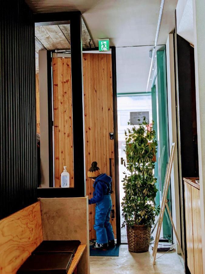 Tbox Hotel คุตชาน ภายนอก รูปภาพ